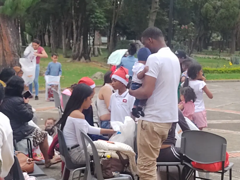 Celebración de Navidad con familias
