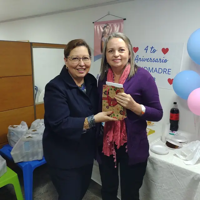 Celebración del cuarto aniversario de Fundmadre